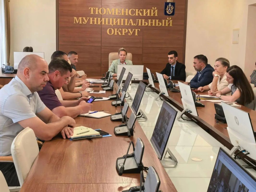 В Тюмени и Тюменском округе продолжается защита населенных пунктов от паводка В Тюмени и Тюменском округе продолжается защита населенных пунктов от паводка