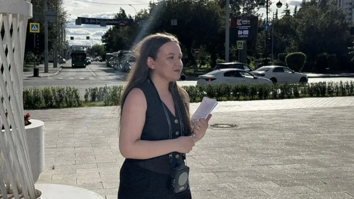 В эти минуты проходит экскурсия «Вахта памяти» в рамках викторины «Знай свой край!» В эти минуты проходит экскурсия «Вахта памяти» в рамках викторины «Знай свой край!»