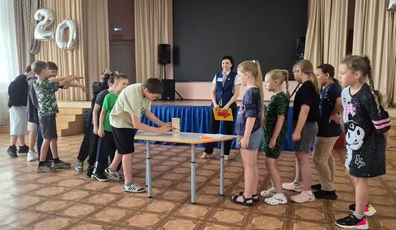 В Тюменской области продолжается масштабная акция «Летний лагерь — территория профориентации» В Тюменской области продолжается масштабная акция «Летний лагерь — территория профориентации»