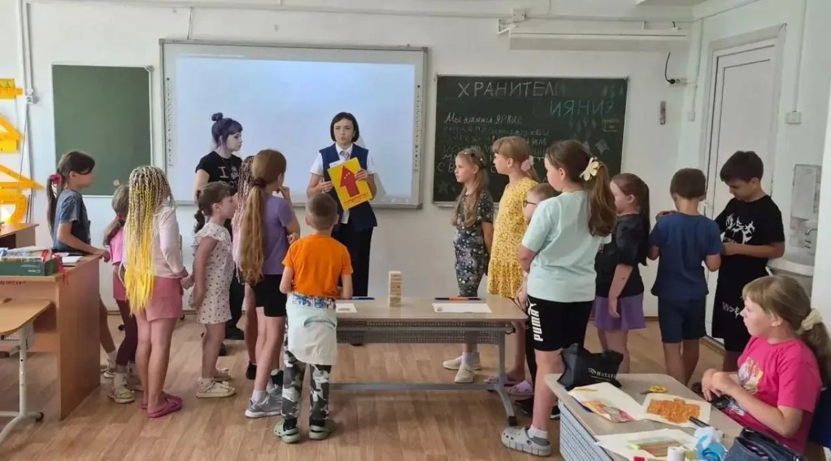 В Тюменской области продолжается масштабная акция «Летний лагерь — территория профориентации» В Тюменской области продолжается масштабная акция «Летний лагерь — территория профориентации»