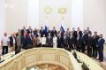 Александр Моор вручил госнаграды представителям строительной отрасли
