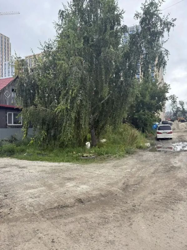 Управа ЦАО и застройщик «Страна» помогают жительнице с Большой Заречной откачать воду Управа ЦАО и застройщик «Страна» помогают жительнице с Большой Заречной откачать воду