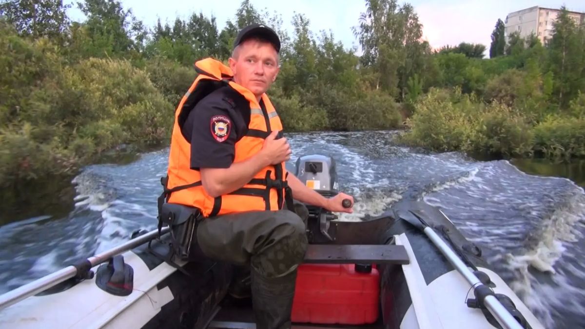 Сегодня в еженедельной рубрике #КадрыСлужебныхБудней показываем работу сотрудников тюменской полиции в зоне паводка Сегодня в еженедельной рубрике #КадрыСлужебныхБудней показываем работу сотрудников тюменской полиции в зоне паводка