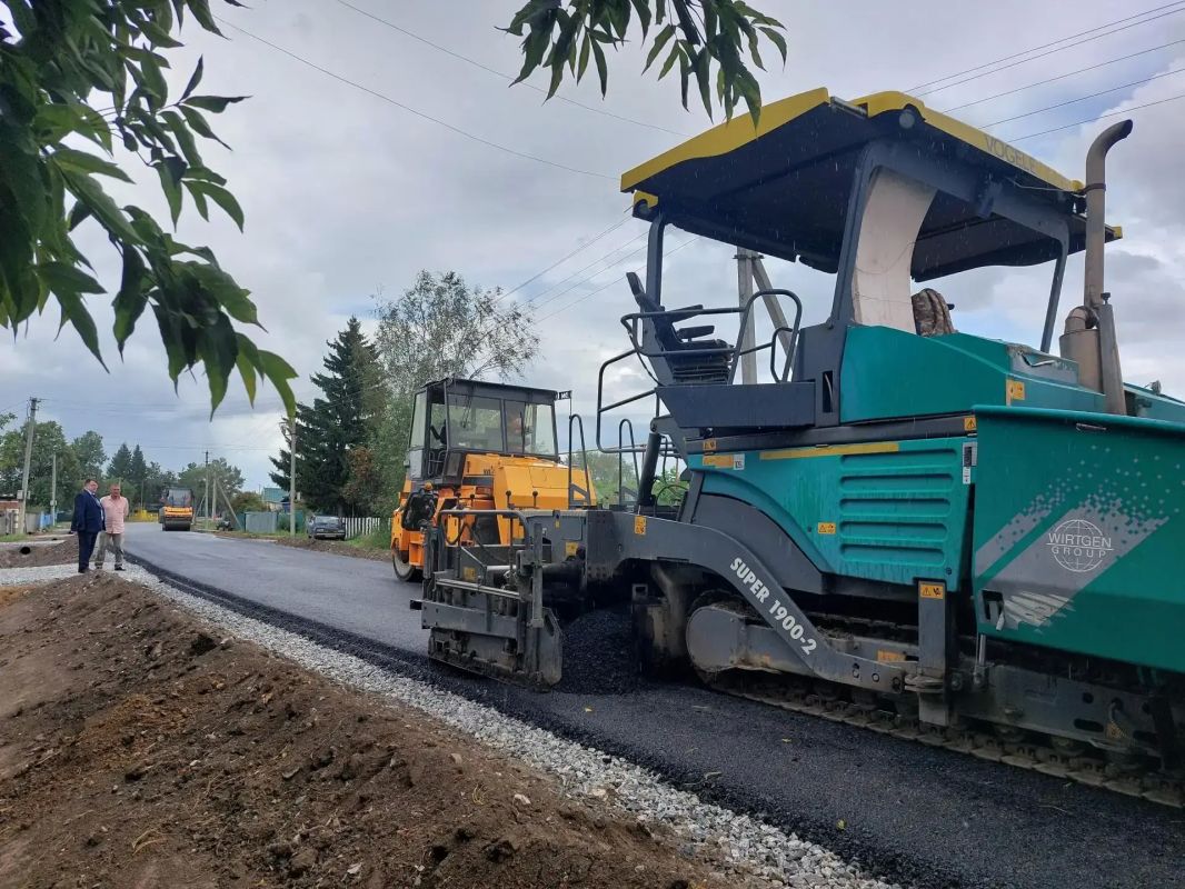 Дорогу к детскому саду в Викуловском округе заасфальтируют к сентябрю по просьбе жителей Дорогу к детскому саду в Викуловском округе заасфальтируют к сентябрю по просьбе жителей