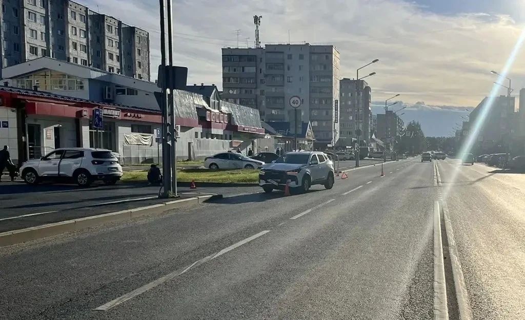 ДТП в Тобольске: дети ехали в автокреслах, но мама нарушила правила проезда перекрестков ДТП в Тобольске: дети ехали в автокреслах, но мама нарушила правила проезда перекрестков