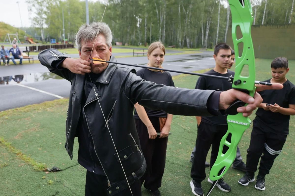 Друзья, с Днём физкультурника! Друзья, с Днём физкультурника!