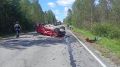 Семью с тремя детьми выбросило из машины при аварии под Тюменью
