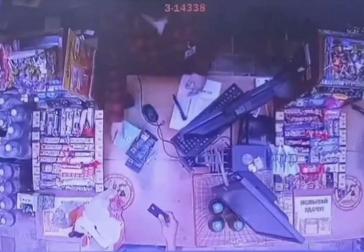02В тюменскую полицию с заявлением о краже обратилась местная жительница 2006 года рождения
