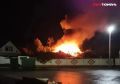 В деревне Дербыши Тюменского района поздним вечером 11 августа 2026 года случился пожар, охвативший две хозпостройки и дом с мансардой, в котором на момент начала происшествия, по свидетельствам местных жителей, спали...