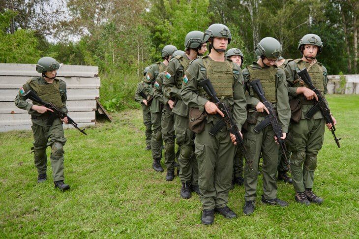 Третья смена военно-патриотического лагеря «Время юных героев» стартовала в центре "Воин"