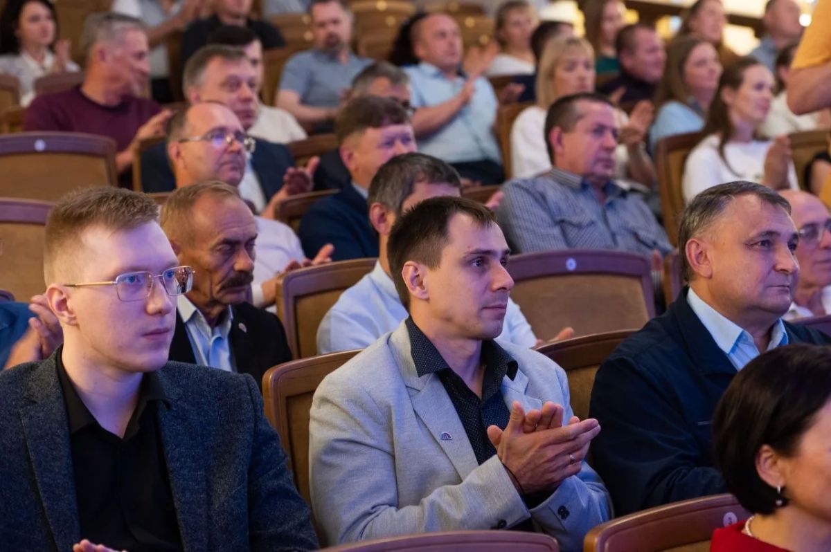 В Тюмени состоялось торжественное мероприятие, посвященное 25-летию РТРС В Тюмени состоялось торжественное мероприятие, посвященное 25-летию РТРС