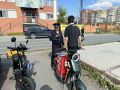 Наряды полка ДПС Госавтоинспекции, в том числе «командирские патрули» сегодня активно контролируют соблюдение ПДД доставщиками