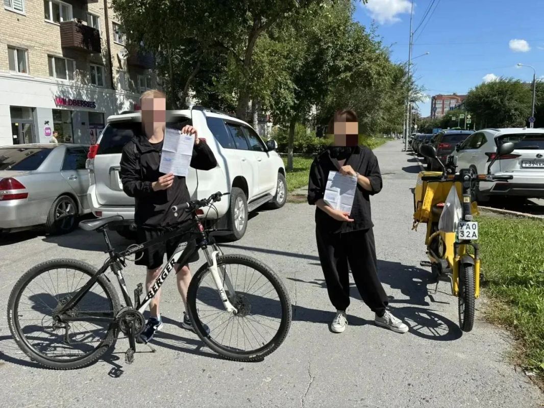 Наряды полка ДПС Госавтоинспекции, в том числе «командирские патрули» сегодня активно контролируют соблюдение ПДД доставщиками Наряды полка ДПС Госавтоинспекции, в том числе «командирские патрули» сегодня активно контролируют соблюдение ПДД доставщиками