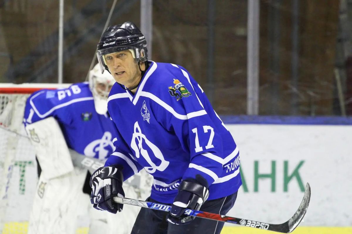 Ветераны хоккея сойдутся на льду в честь Дня образования Тюменской области