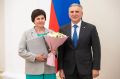Также сегодня, в День области, Губернатор вручил благодарности за заслуги в развитии сферы социального обслуживания населения Тюменской области: