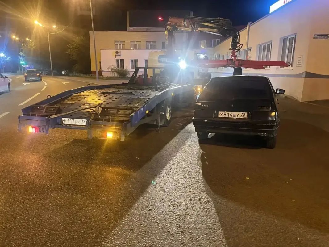 За одну ночь в Тюмени задержали трёх водителей без прав За одну ночь в Тюмени задержали трёх водителей без прав