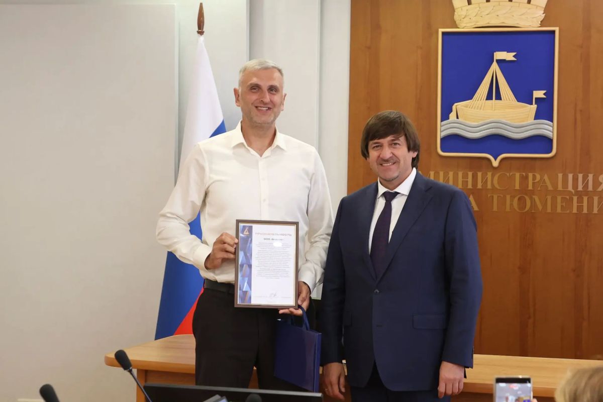Максим Афанасьев: На днях я провёл встречу с участниками фестиваля городских ландшафтных инсталляций «Тюмень цветущая» Максим Афанасьев: На днях я провёл встречу с участниками фестиваля городских ландшафтных инсталляций «Тюмень цветущая»