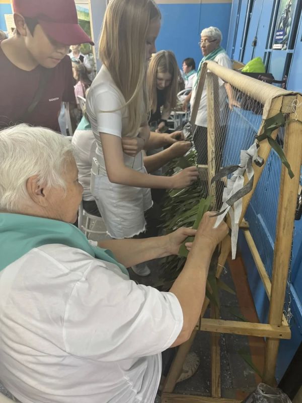 Друзья! Одной из ярких площадок федерального этапа Всероссийской ярмарки трудоустройства «Работа России Друзья! Одной из ярких площадок федерального этапа Всероссийской ярмарки трудоустройства «Работа России