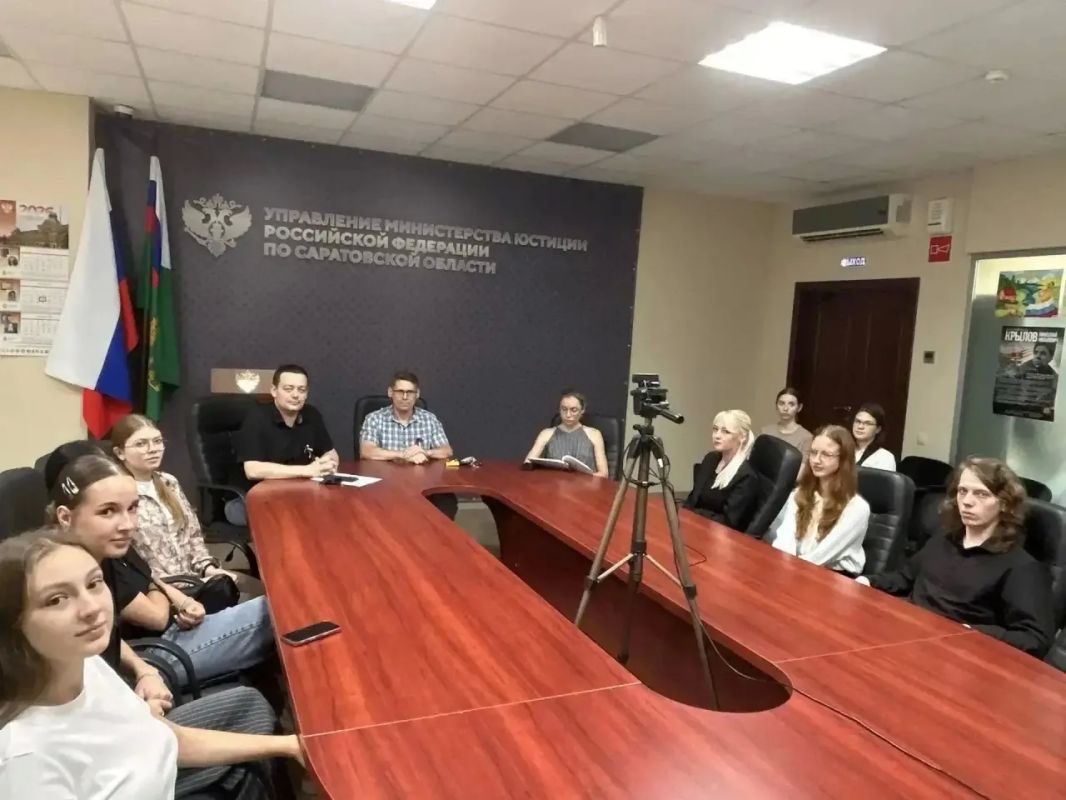 В преддверии Дня Государственного флага Российской Федерации проходят праздничные мероприятия по всей стране В преддверии Дня Государственного флага Российской Федерации проходят праздничные мероприятия по всей стране