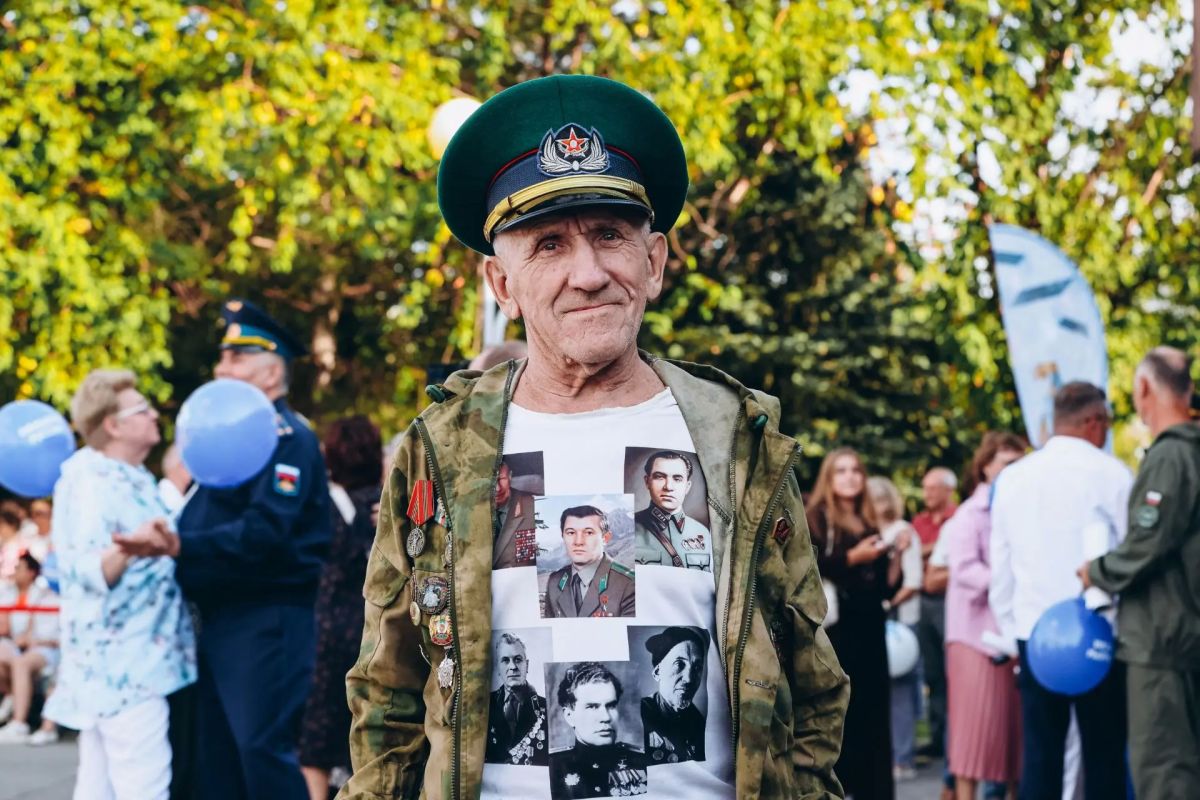 Максим Афанасьев: Традиция офицерского вальса хорошо знакома старшему поколению Максим Афанасьев: Традиция офицерского вальса хорошо знакома старшему поколению
