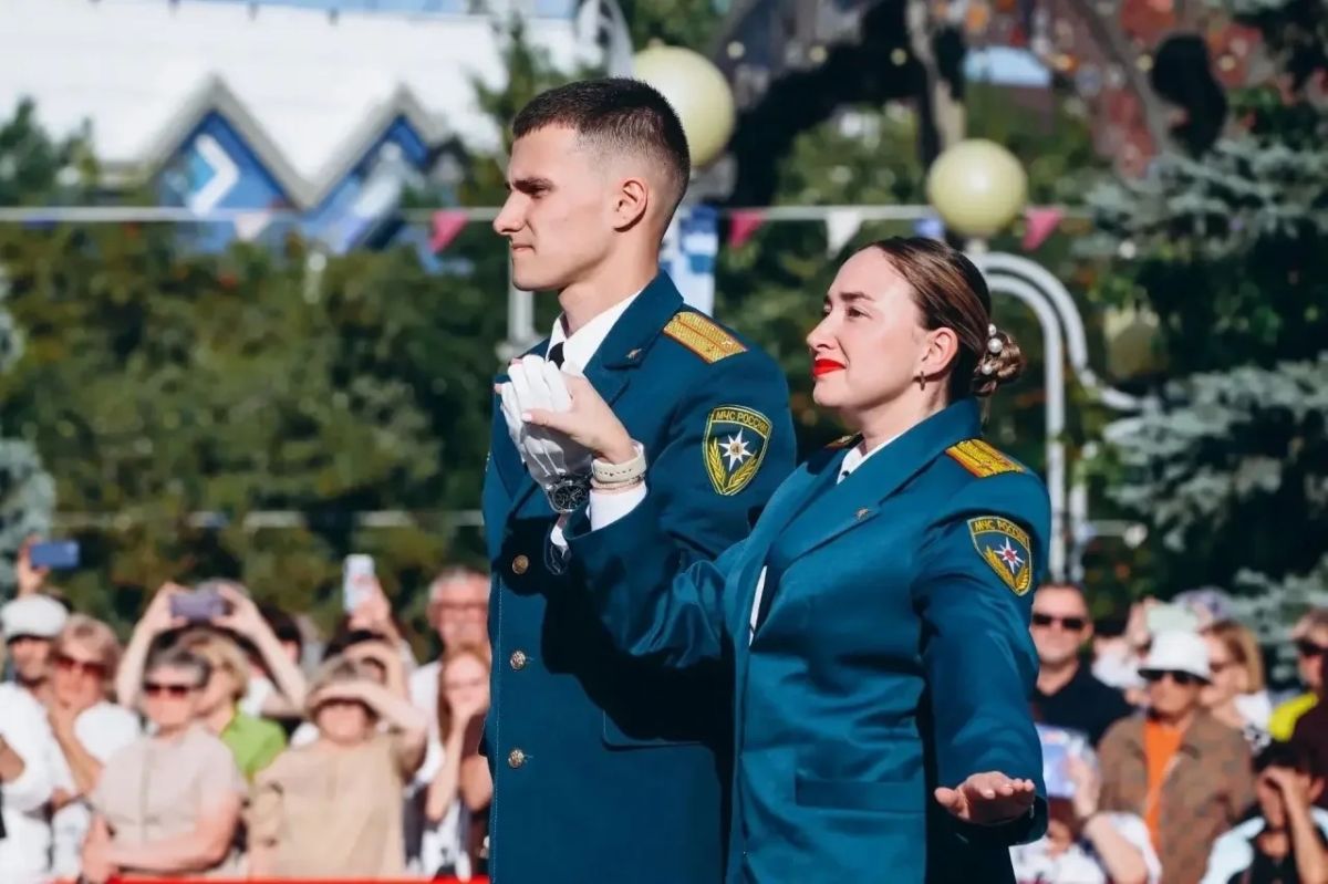 В Тюмени прошёл «Офицерский вальс»