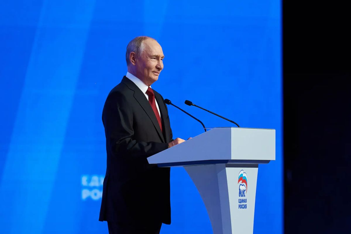Руслан Кухарук: В День Государственного флага РФ на пленарном заседании XXIII Съезда «Единой России» делегация Югры вместе с партийцами со всей страны приняла новую Народную программу 2.0 – план работы партии на ближайшие... Руслан Кухарук: В День Государственного флага РФ на пленарном заседании XXIII Съезда «Единой России» делегация Югры вместе с партийцами со всей страны приняла новую Народную программу 2.0 – план работы партии на ближайшие...
