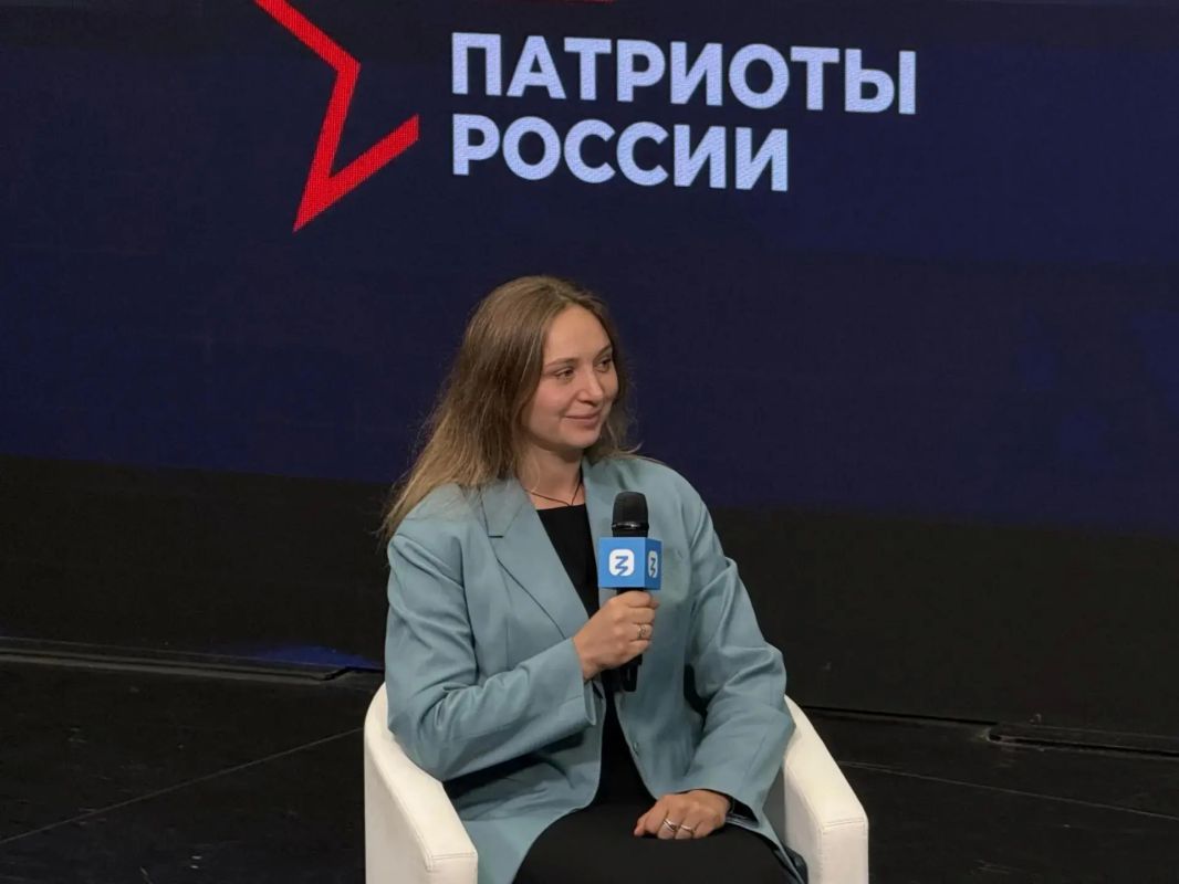 Более двух тысяч человек стали зрителями первой онлайн-встречи форума «Патриоты России» Более двух тысяч человек стали зрителями первой онлайн-встречи форума «Патриоты России»
