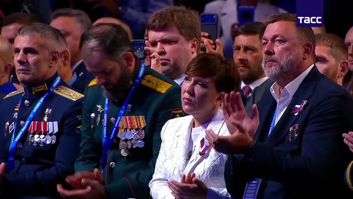 Главное из заявлений президента Владимира Путина на съезде "Единой России":