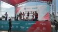 А теперь — аплодисменты настоящим героям выносливости! На главной сцене — победители дистанции в 5 км. Эти спортсмены прошли серьезное испытание: бежали, не сбавляя темпа, и доказали, что для них нет ничего невозможного