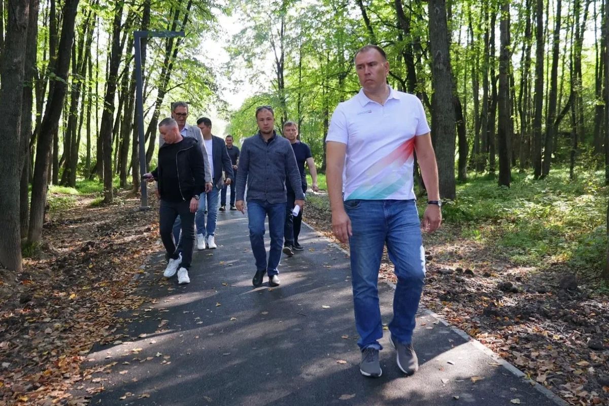 Утро начал с рабочего объезда в Сумкино – проверили ключевые объекты Утро начал с рабочего объезда в Сумкино – проверили ключевые объекты