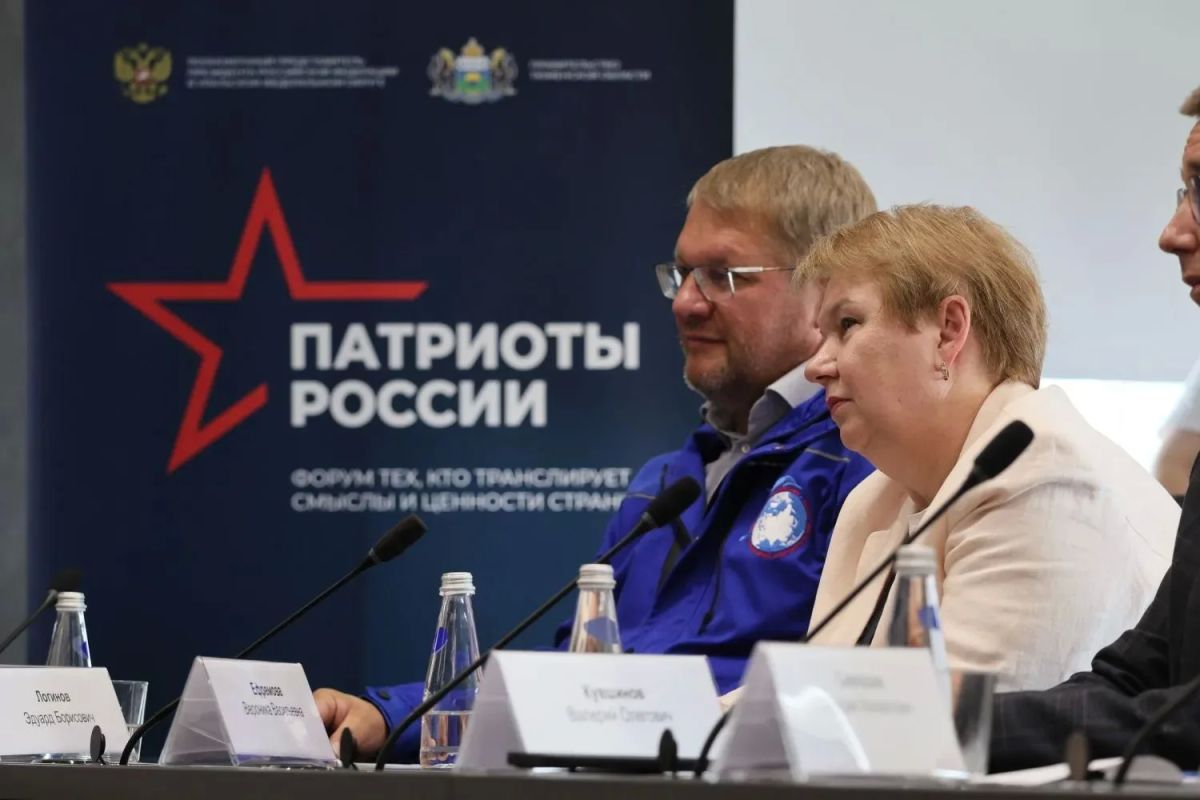 Артём Жога: Встретился с доброслужащими из регионов Уральского федерального округа Артём Жога: Встретился с доброслужащими из регионов Уральского федерального округа
