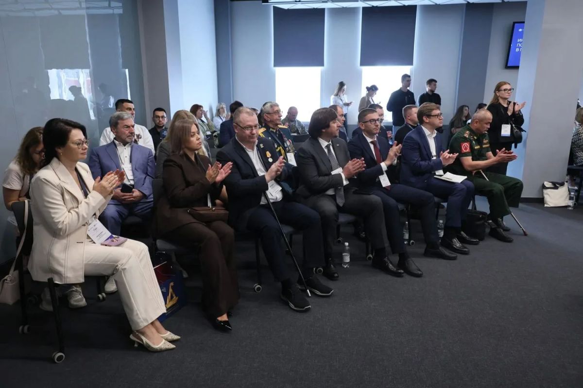 Артём Жога: Одна из площадок нашего форума - информационная политика в период СВО Артём Жога: Одна из площадок нашего форума - информационная политика в период СВО