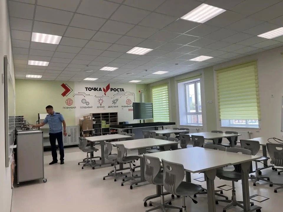Прокуратура Тюменского района проконтролировала выполнение работ построенных образовательных объектов Прокуратура Тюменского района проконтролировала выполнение работ построенных образовательных объектов