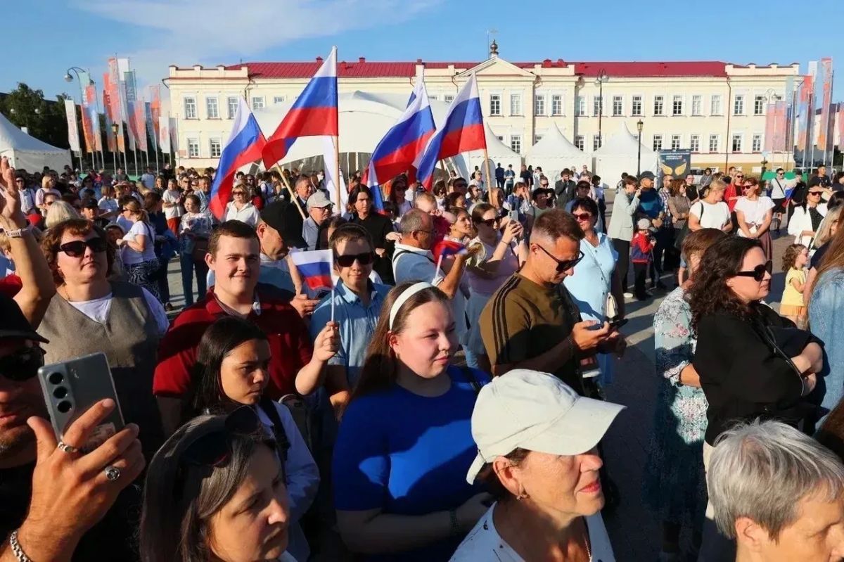 Друзья, лето завершается, оставляя в памяти не просто теплые дни, а время нашей общей гордости и единства Друзья, лето завершается, оставляя в памяти не просто теплые дни, а время нашей общей гордости и единства