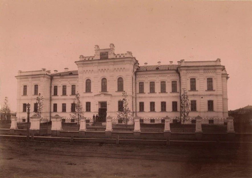 Хорошие оценки или жизнь: как в Тюмени расследовали трагическую историю 15-летнего реалиста