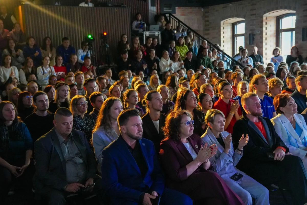 ЛЕТО’26 | ФИНАЛ В ТЮМЕНИ. 30 августа Тюмень наполнилась звонким детским смехом и тёплыми улыбками: на площади у мультицентра «Контора пароходства» состоялся большой фестиваль, ставший торжественным финалом летней... ЛЕТО’26 | ФИНАЛ В ТЮМЕНИ. 30 августа Тюмень наполнилась звонким детским смехом и тёплыми улыбками: на площади у мультицентра «Контора пароходства» состоялся большой фестиваль, ставший торжественным финалом летней...