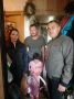 В добрый путь к знаниям!. Руководитель управы Ленинского округа Илья Махарашвили совместно с инспектором ПДН ОП № 5 УМВД России по городу Тюмени Полиной Мальчихиной принял участие в акции «Собери ребенка в школу»