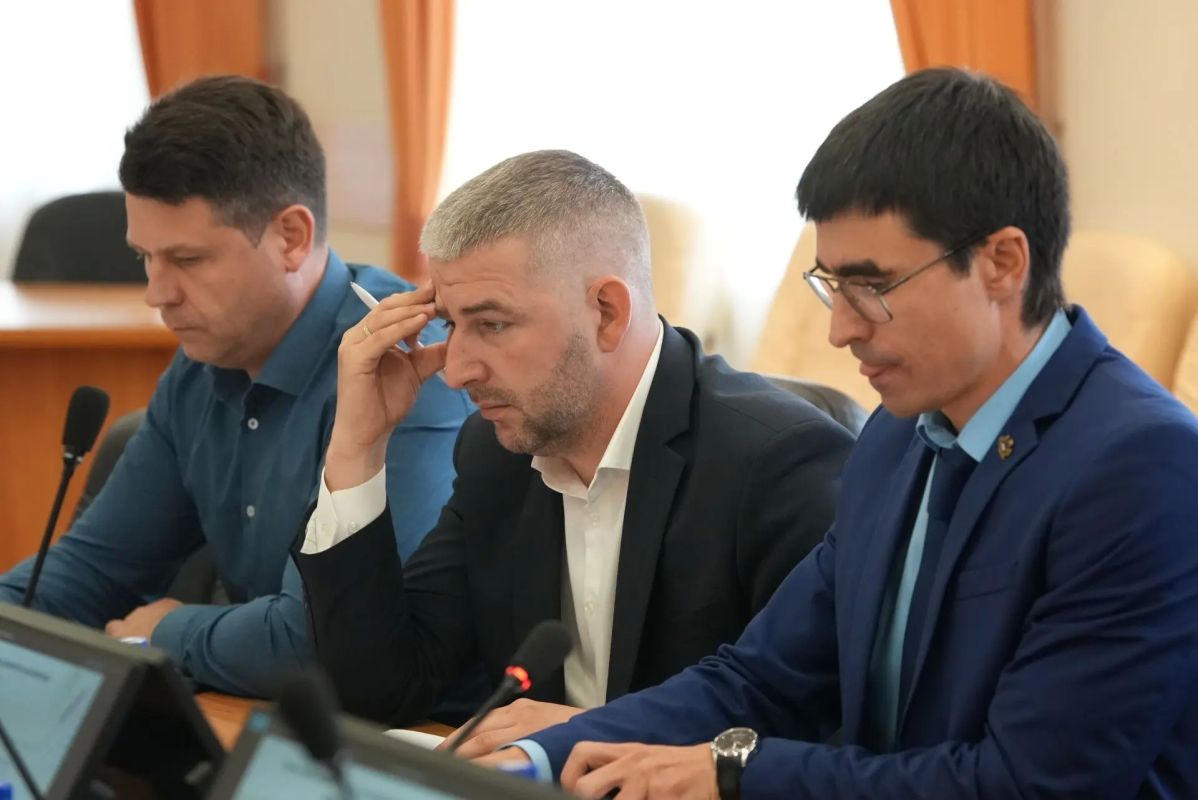 Максим Афанасьев: Продолжаю знакомить с итогами заседания штаба по коммунальному комплексу города Максим Афанасьев: Продолжаю знакомить с итогами заседания штаба по коммунальному комплексу города