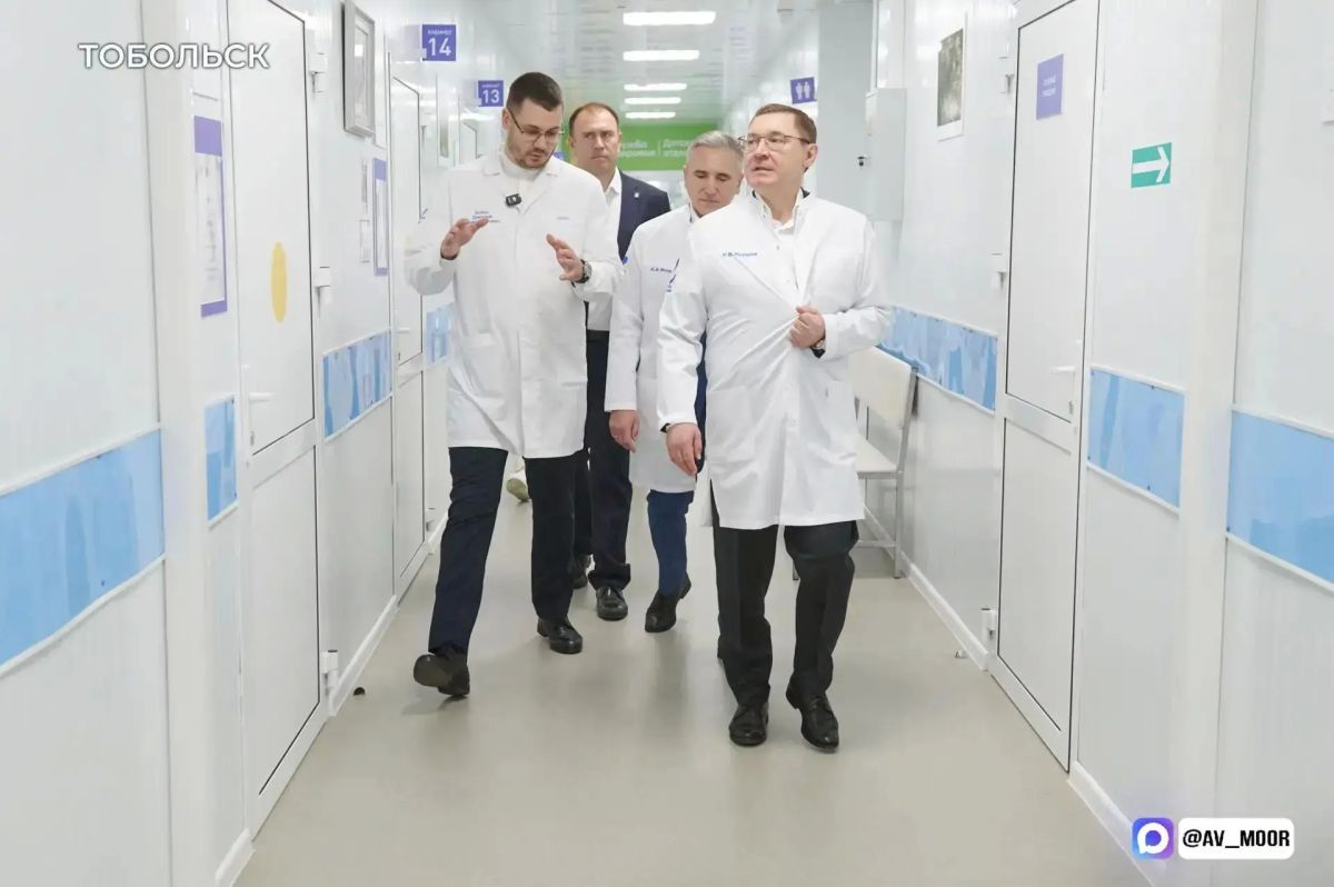 Александр Моор вместе с первым заместителем председателя Совета Федерации Владимиром Якушевым посетили Тобольск Александр Моор вместе с первым заместителем председателя Совета Федерации Владимиром Якушевым посетили Тобольск