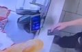 В дежурную часть отдела полиции № 7 УМВД России по городу Тюмени с заявлением о пропаже денег с банковской карты обратилась местная жительница 1973 года рождения