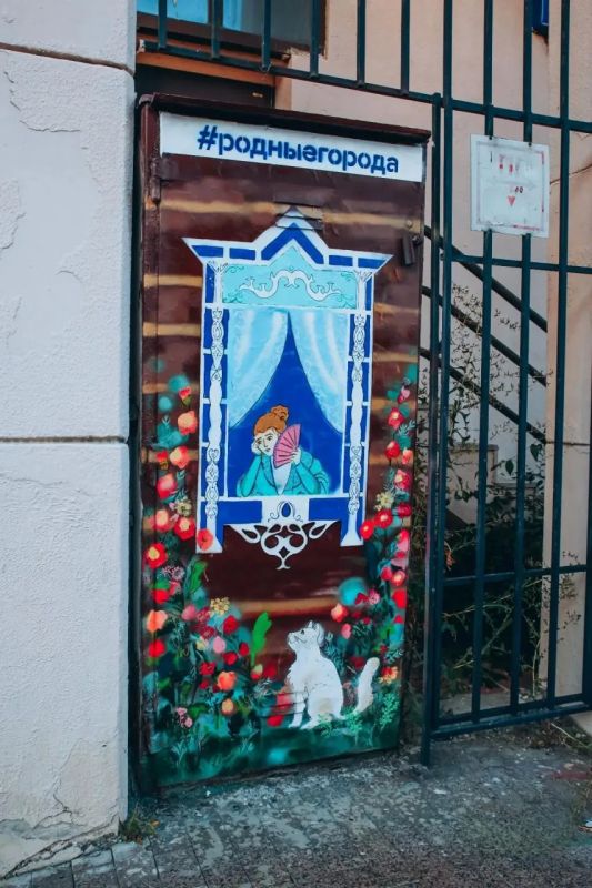 Тюменские художники превратили обычные шкафы в арт-объекты Тюменские художники превратили обычные шкафы в арт-объекты
