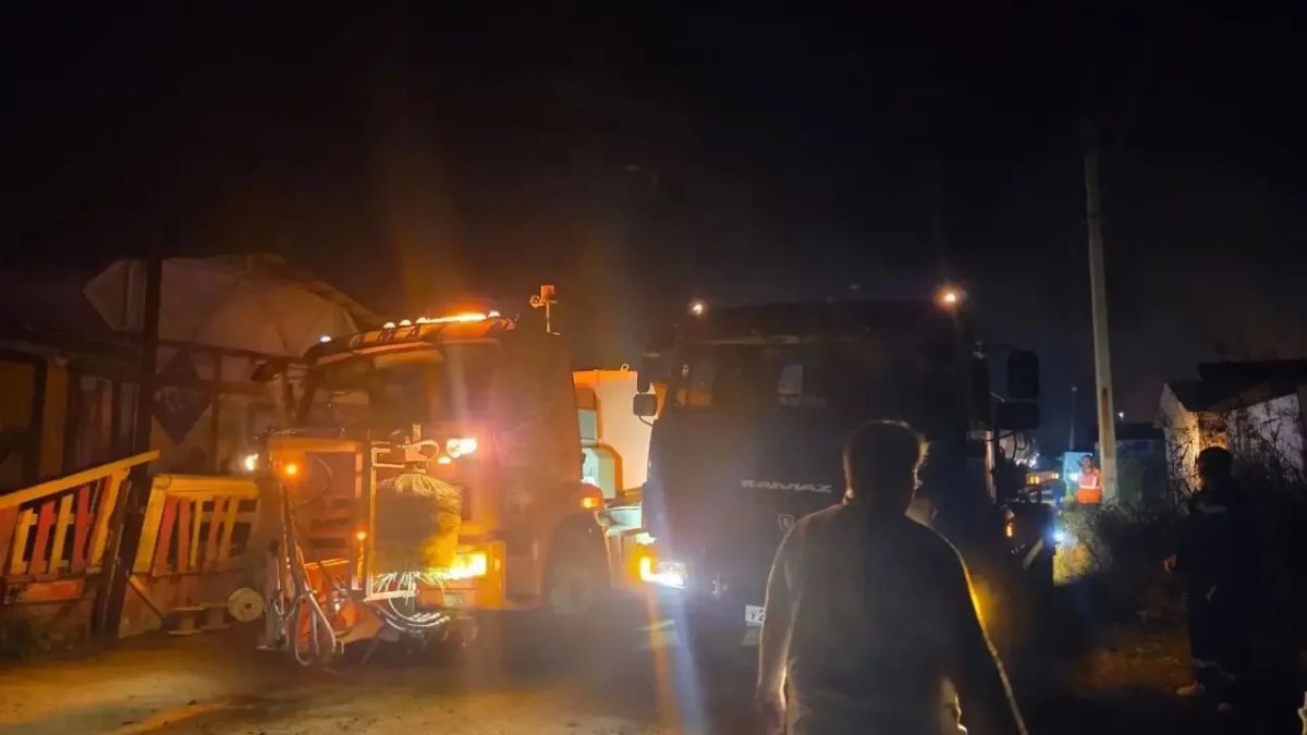 Пожар в поселке Славянском, где сгорели дома цыганского народа, ликвидировали только в 2 часа ночи Пожар в поселке Славянском, где сгорели дома цыганского народа, ликвидировали только в 2 часа ночи