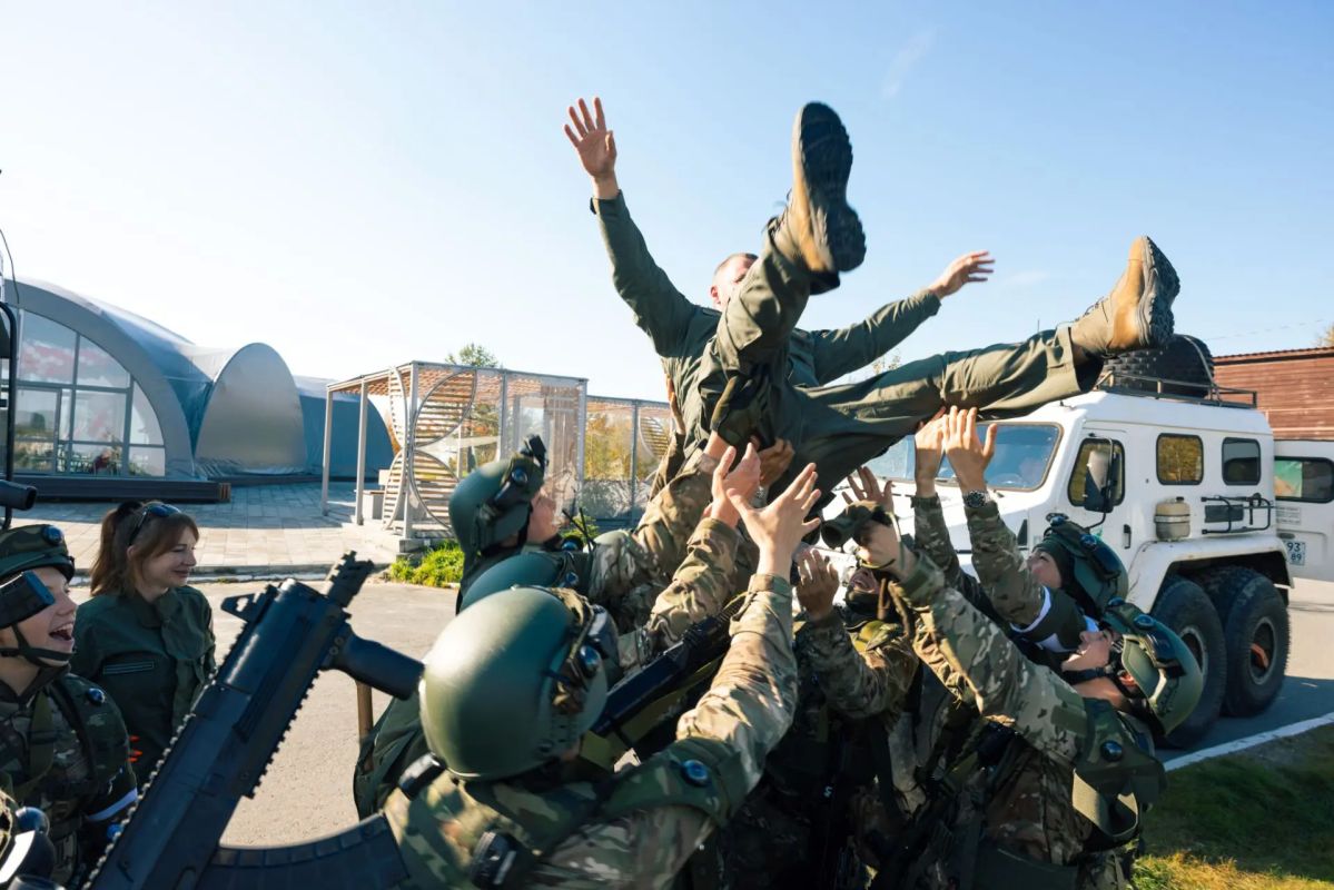 В Ямало-Ненецком автономном округе подвели итоги II Всероссийских военно-тактических соревнований «Путь ВОИНа» В Ямало-Ненецком автономном округе подвели итоги II Всероссийских военно-тактических соревнований «Путь ВОИНа»