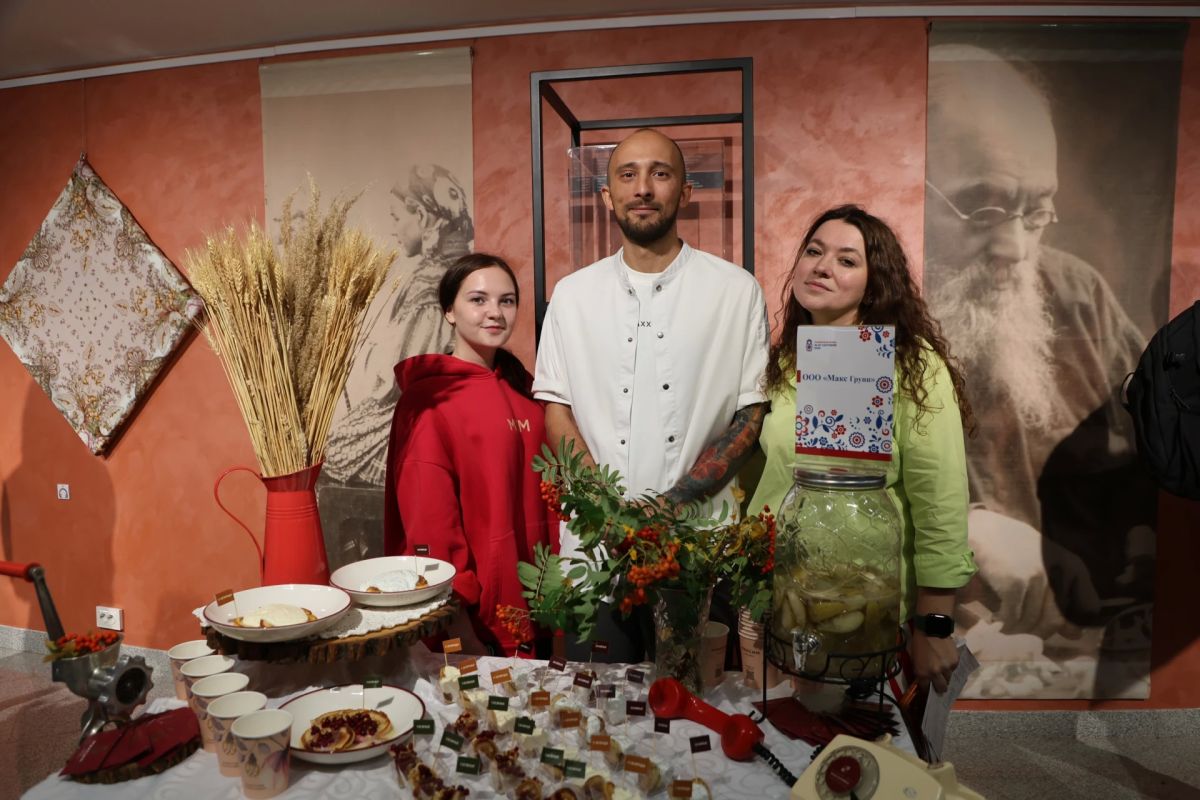 Самые вкусные оладушки — в Тюмени! В этом уверены организаторы и участники одноимённого фестиваля, который пройдёт уже в эти выходные, 19 и 20 сентября. Убедиться в истинности утверждения приглашают всех желающих! Более 100... Самые вкусные оладушки — в Тюмени! В этом уверены организаторы и участники одноимённого фестиваля, который пройдёт уже в эти выходные, 19 и 20 сентября. Убедиться в истинности утверждения приглашают всех желающих! Более 100...