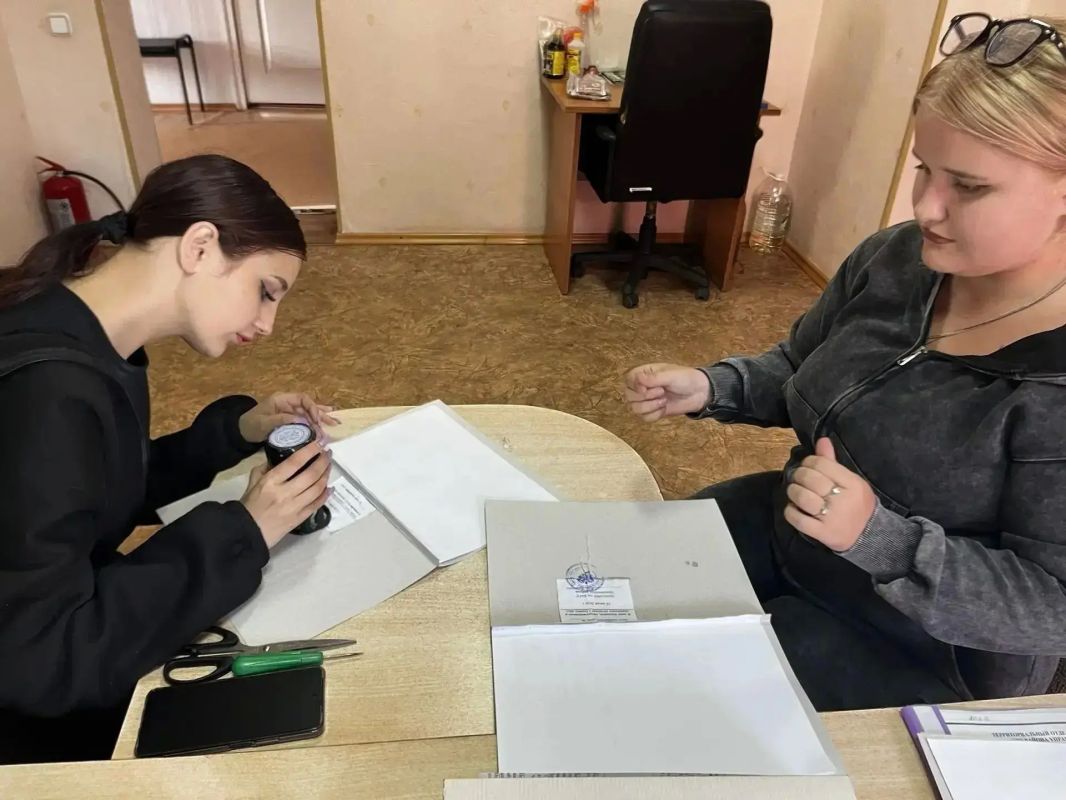 В Фонде поддержки семьи и детей "Хранители детства" успешно реализуется проект "Право на будущее" В Фонде поддержки семьи и детей "Хранители детства" успешно реализуется проект "Право на будущее"