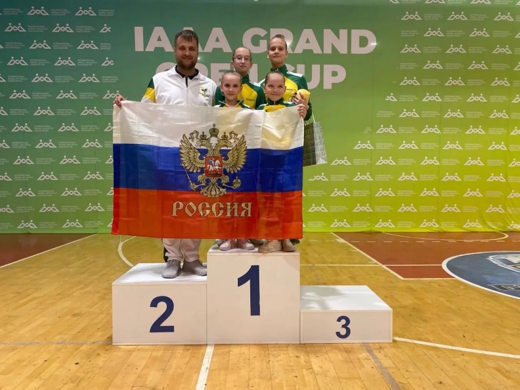 Тюменские спортсменки поднялись на пьедестал в Белграде Тюменские спортсменки поднялись на пьедестал в Белграде