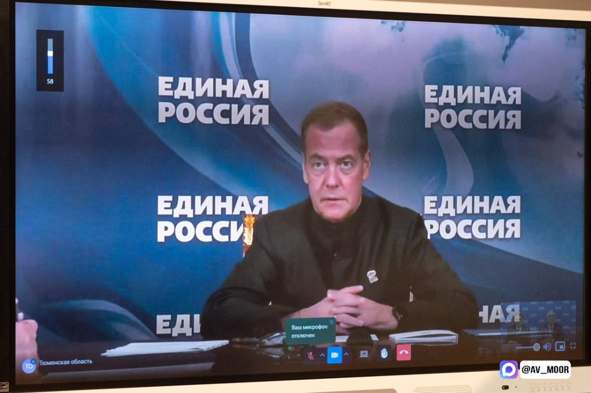 Александр Моор: Тюменское региональное отделение «Единой России» готово к выборам в Государственную Думу РФ и Тюменскую областную Думу, которые пройдут 18, 19 и 20 сентября Александр Моор: Тюменское региональное отделение «Единой России» готово к выборам в Государственную Думу РФ и Тюменскую областную Думу, которые пройдут 18, 19 и 20 сентября