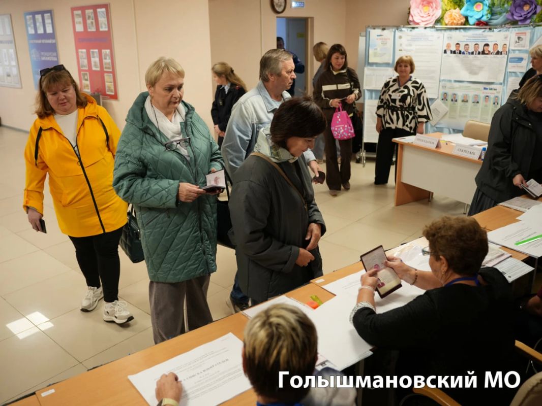 Жители Тюменской области голосуют на выборах выборах депутатов Государственной Думы Федерального Собрания РФ и депутатов Тюменской областной Думы Жители Тюменской области голосуют на выборах выборах депутатов Государственной Думы Федерального Собрания РФ и депутатов Тюменской областной Думы