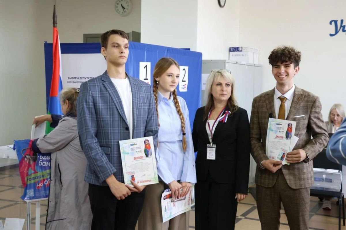 Первокурсники Ишимского пединститута впервые проголосовали Первокурсники Ишимского пединститута впервые проголосовали