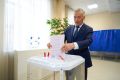 Председатель Тюменской областной думы и лидеры фракций «Единая Россия» и ЛДПР проголосовали на выборах